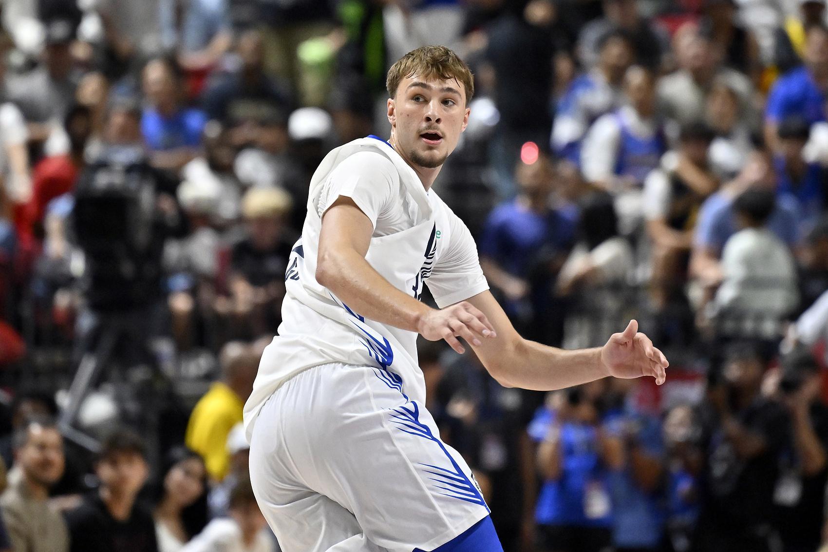 云开体育官网-杨瀚森压力来了！17号秀爆砍11+8+2+6封盖，他本是森林狼的B计划