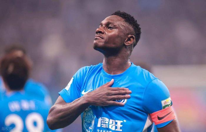 创造历史！马莱莱成首位斩获中超官方最佳的英博球员，赢得认可