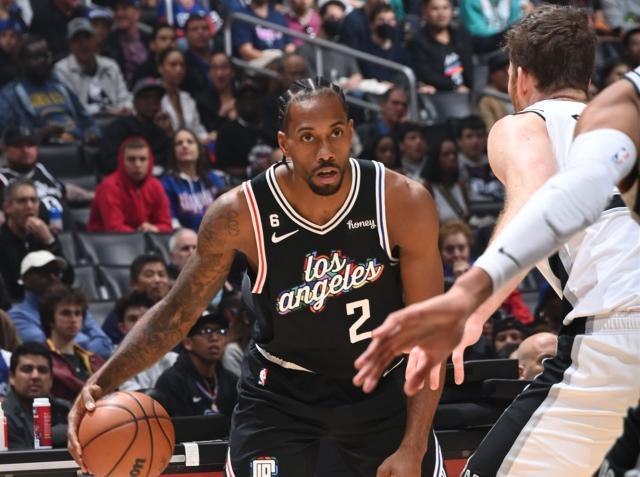 云开体育-完全体快艇渐入佳境！12人轮换 小卡不着急发力