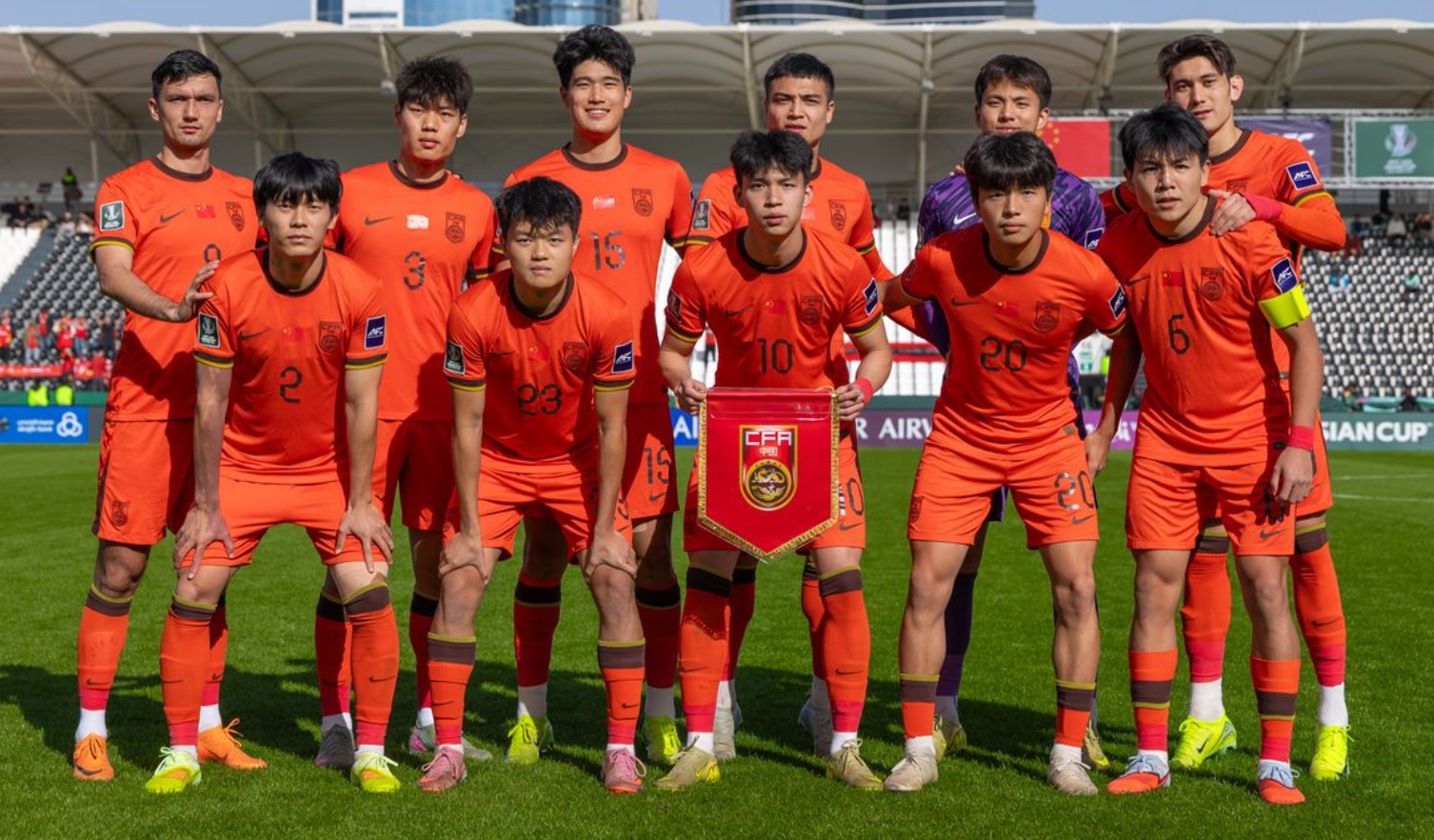云开体育官网-亚足联确认！中国队vs日本队，3大主力累积2黄却不停赛，原因曝光