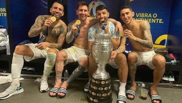 云开体育官网-【夜读】皮克同意大幅降薪,巴萨就只会拿功勋下手?!