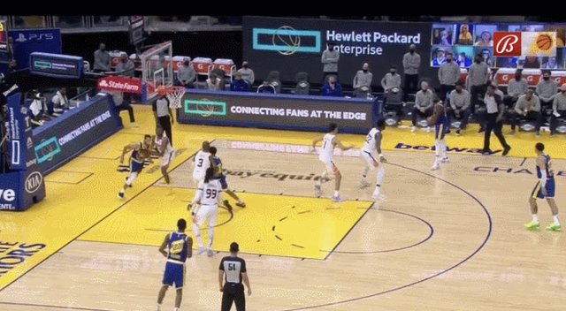 云开体育官网-关键时刻不手软！四个进攻回合解码勇士高效进攻